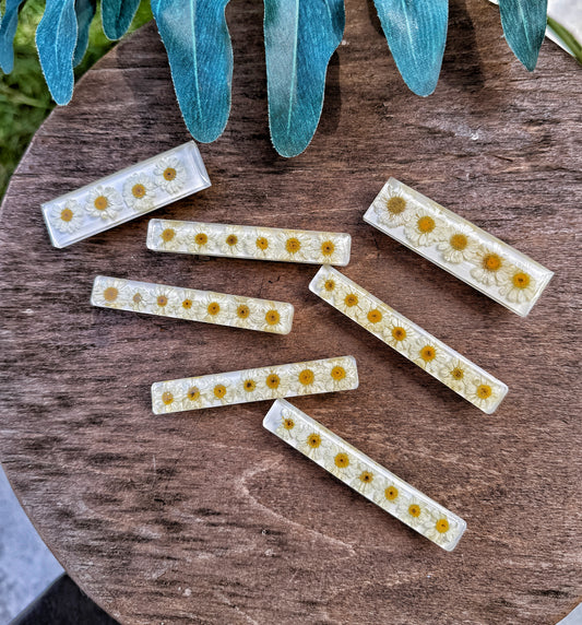 Resin Floral Barrette - FeverFew - 9/17/26