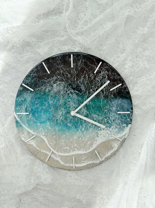 Ocean Wave Clock 9.8.25