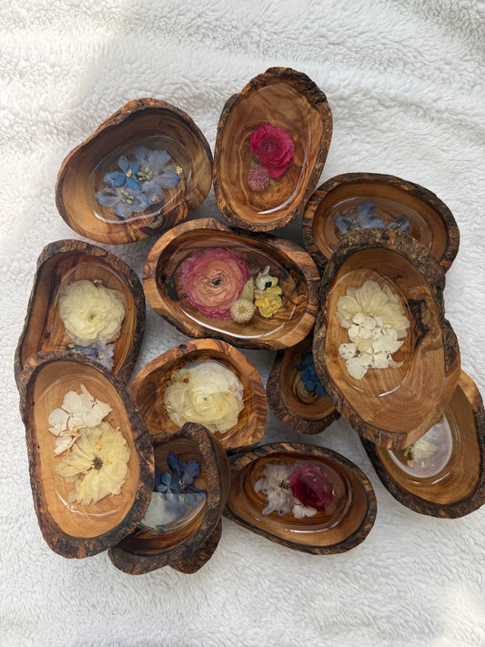 Floral Keepsake Dish | Olive Wood Ring Holder 4/9/26