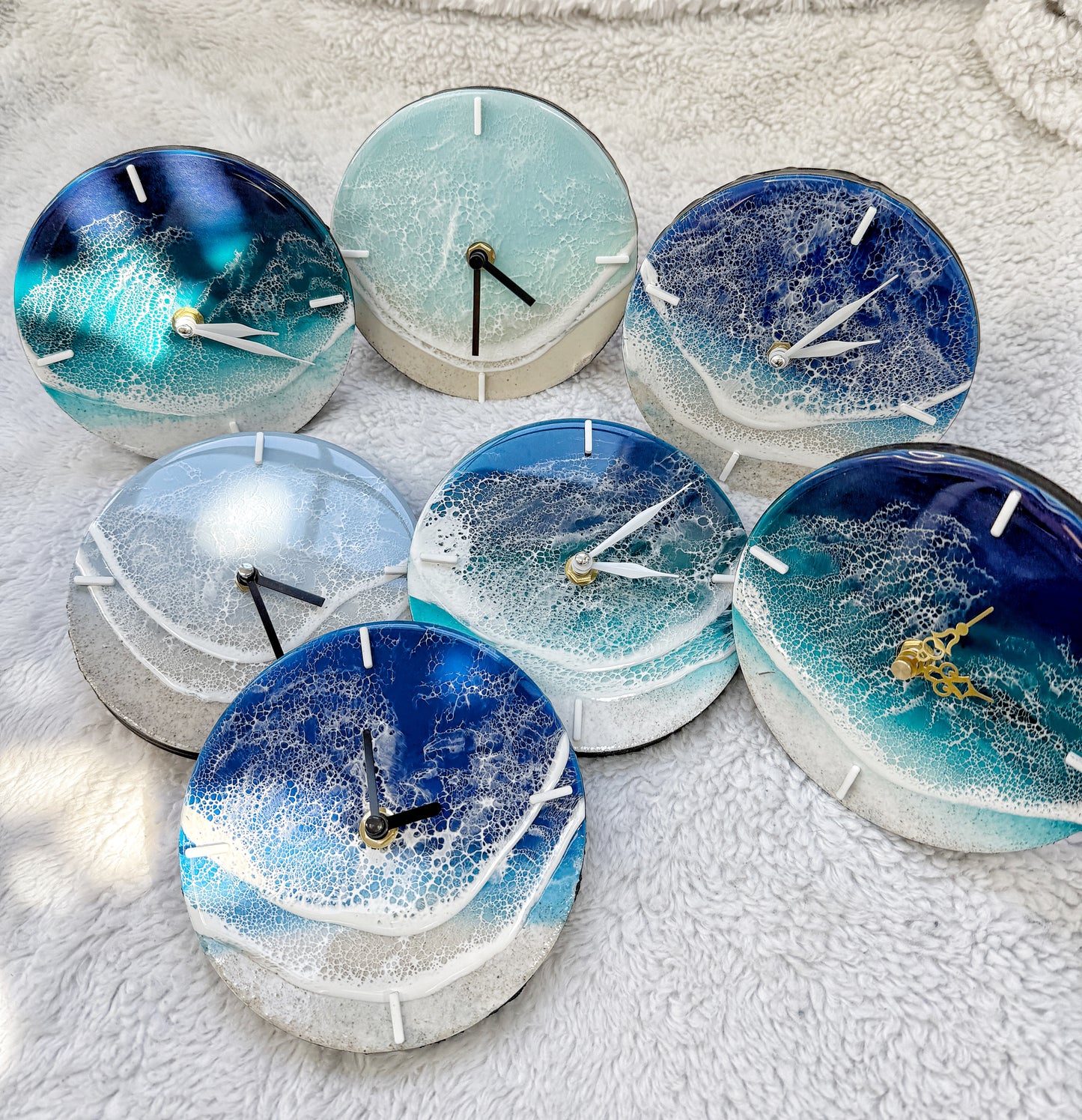 Mini Ocean Wave Clock 4/9/26