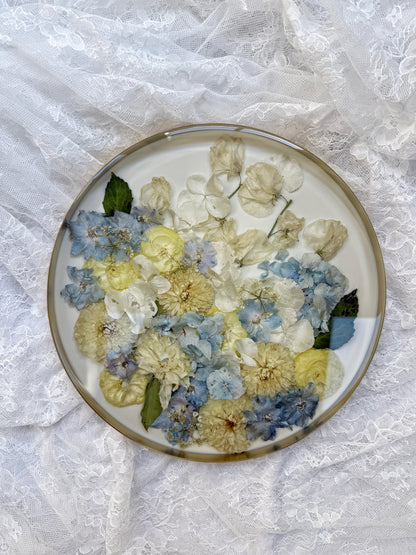 12" Hanging Round Floral Preservation Keepsake
