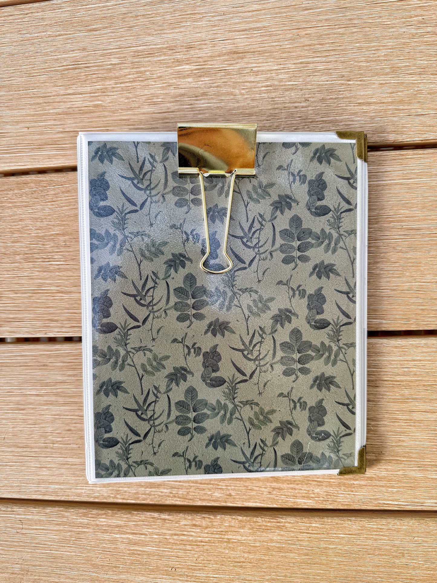 📚 Refillable 3-Ring Art Binder