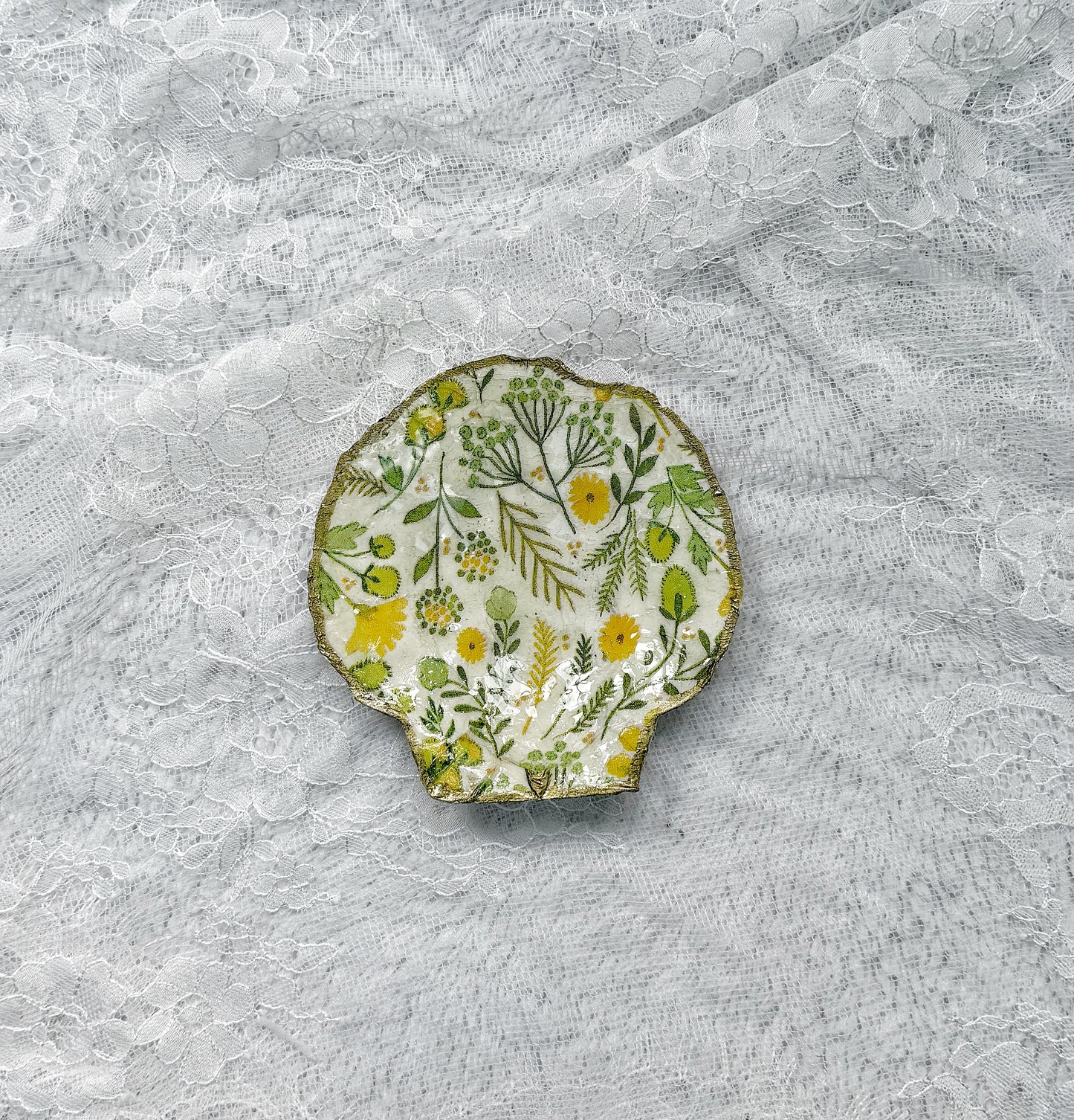 Shell Trinket Dish 9.8.25